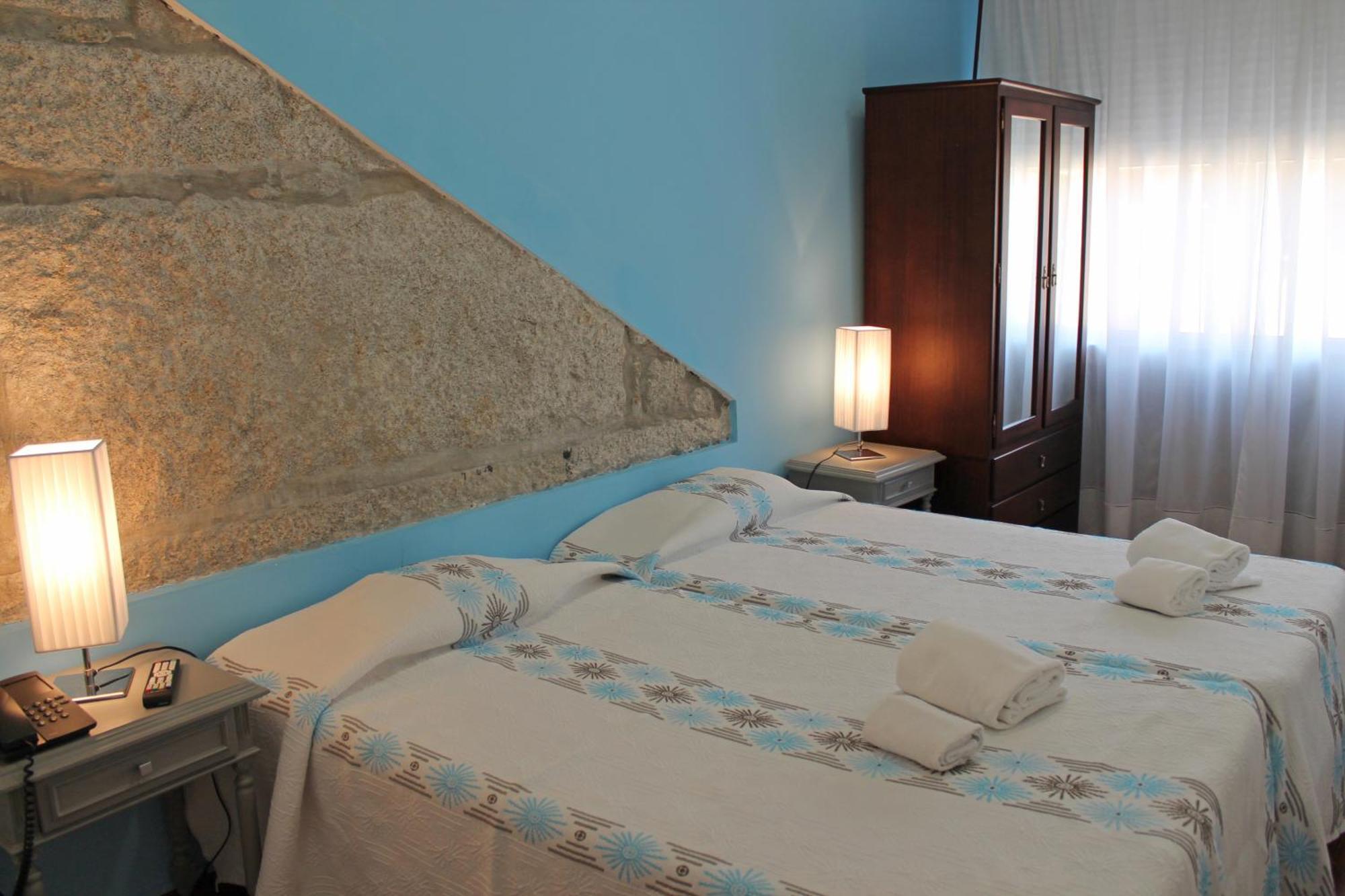 Double or Twin Room,1217493913:JPEG